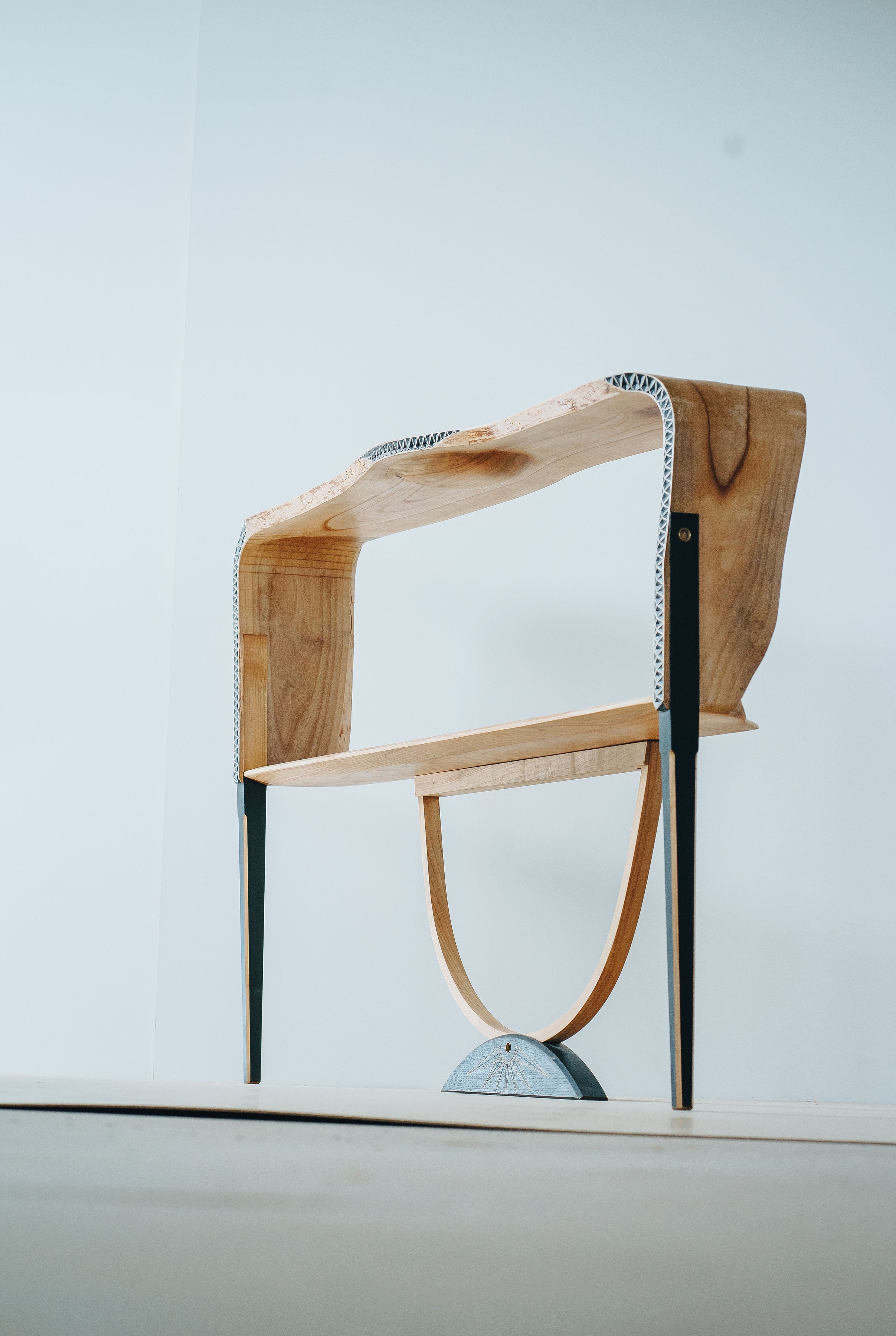 Console Table DYVYNA
