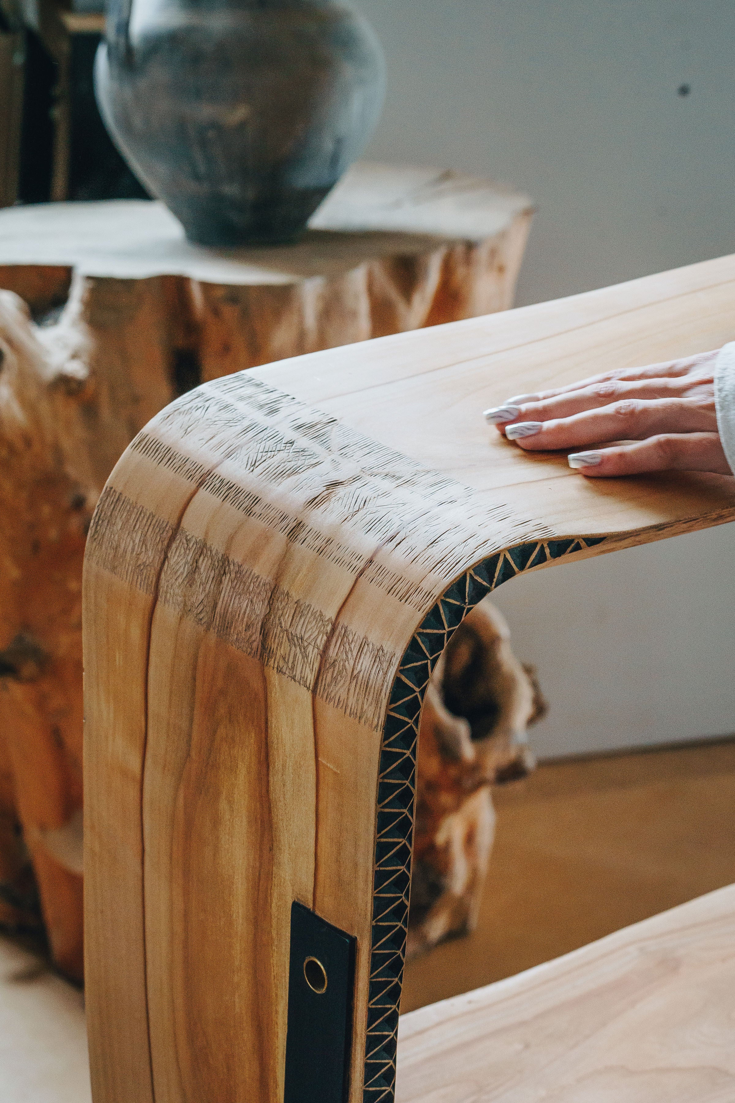 Console Table DYVYNA